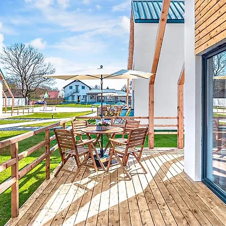 Holiday home Amazing In With Kitchen Nowecin