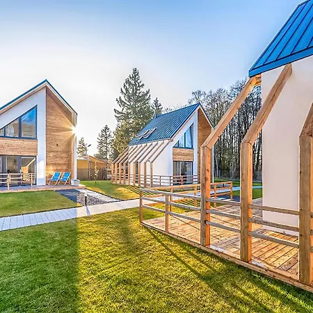 Holiday home Amazing In With Kitchen Nowecin